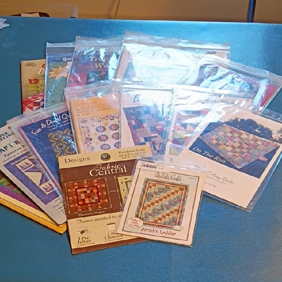 Multiple Quilting Pattern Assortment - Colorful Designs - Picture 1 of 5